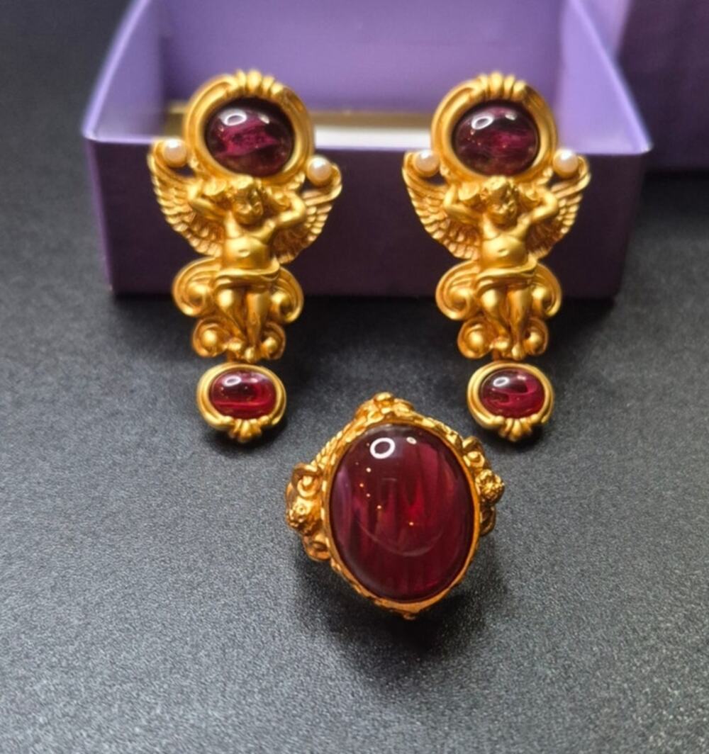 Vintage Elizabeth Taylor for Avon Gilded Age Cherub Earrings & Ring Size 7